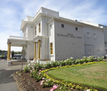 The major city at the mouth of the river, Whanganui, proudly commemorates its past. There is a national Opera Week held in the carefully-maintained Opera House. A white building with a manicured lawn